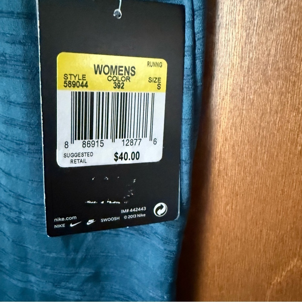 Nike NWT Dark Teal Women's Blue Dri-FIT Top Sz S Ret $40. Semi Sheer - Picture 6 of 6